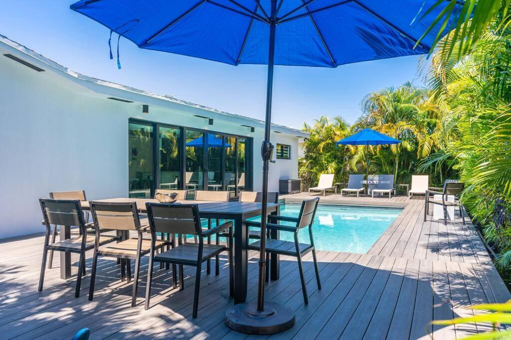 Casa de férias Heated Pool Modern 5 Bedrooms House 10 Minutes To The Ocean Miami